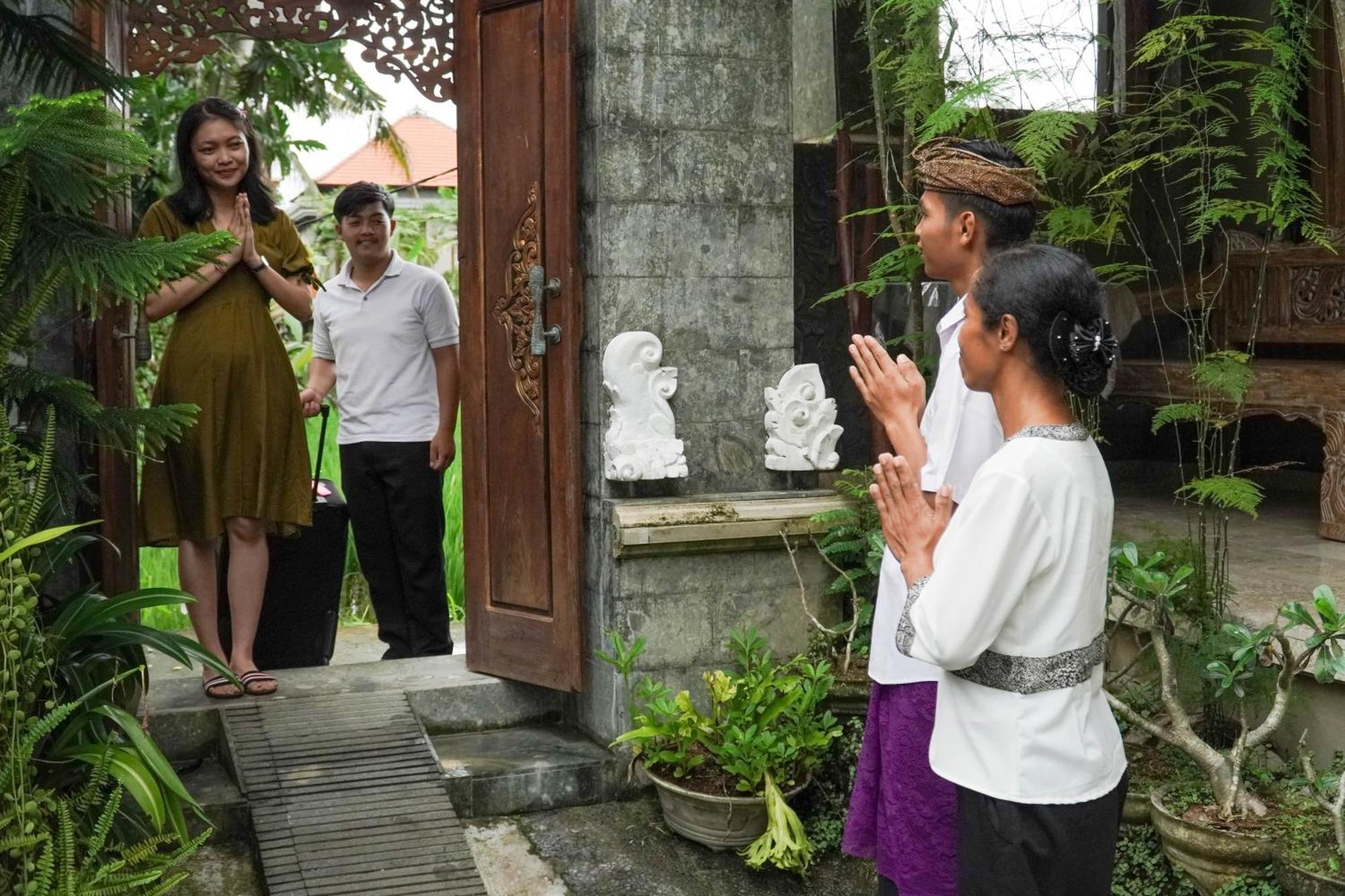 Nirwa 1 Ubud Guesthouse Buitenkant foto