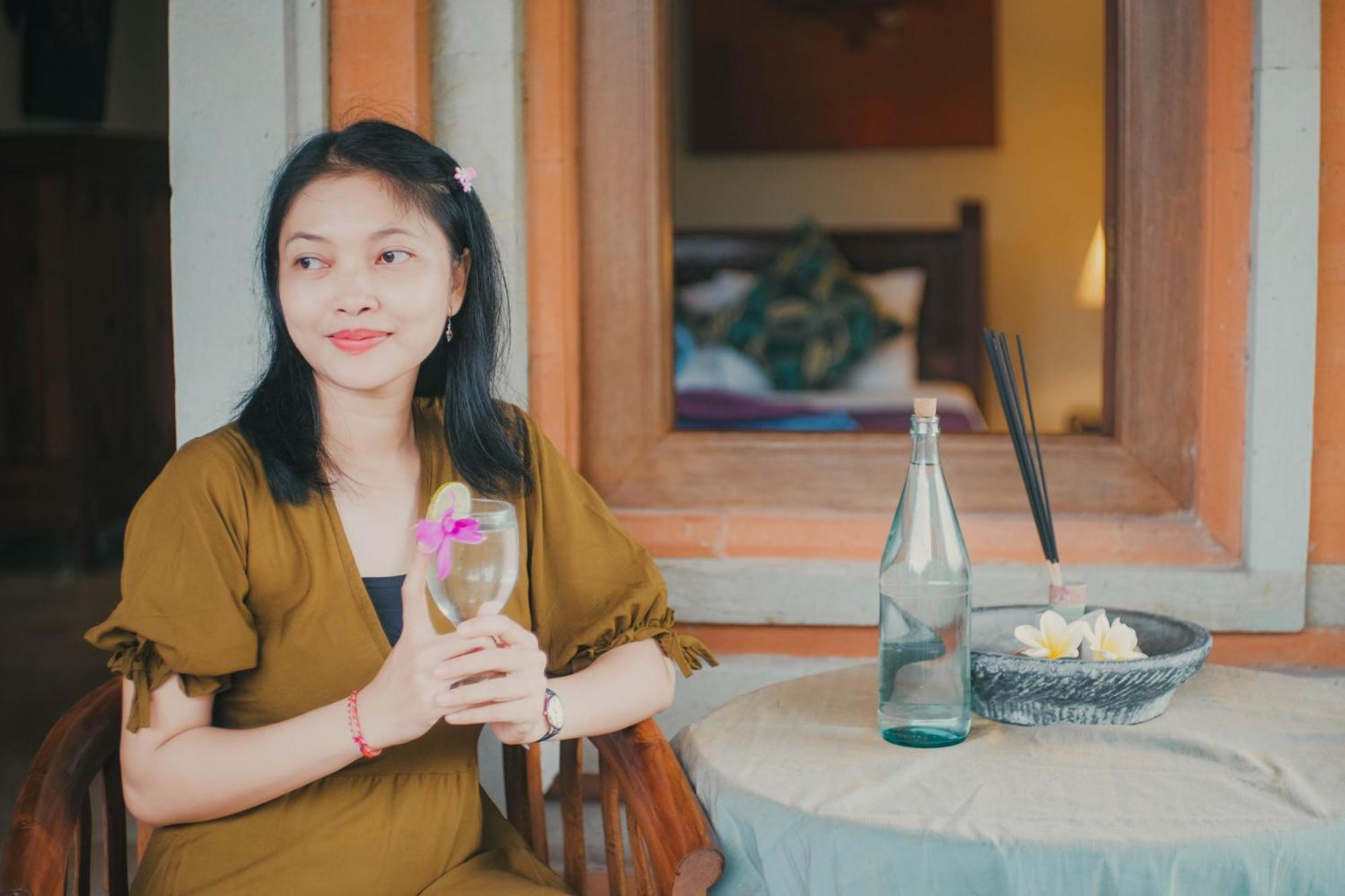 Nirwa 1 Ubud Guesthouse Buitenkant foto