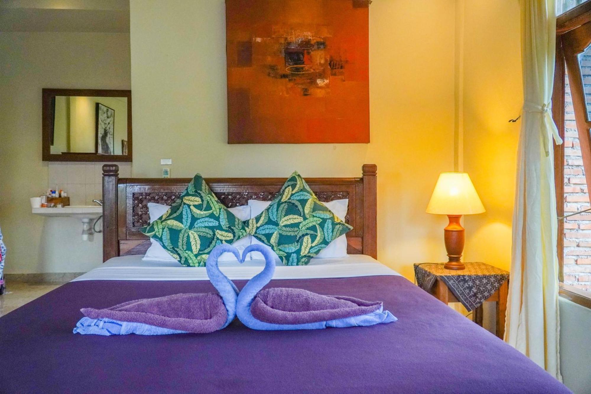 Nirwa 1 Ubud Guesthouse Buitenkant foto