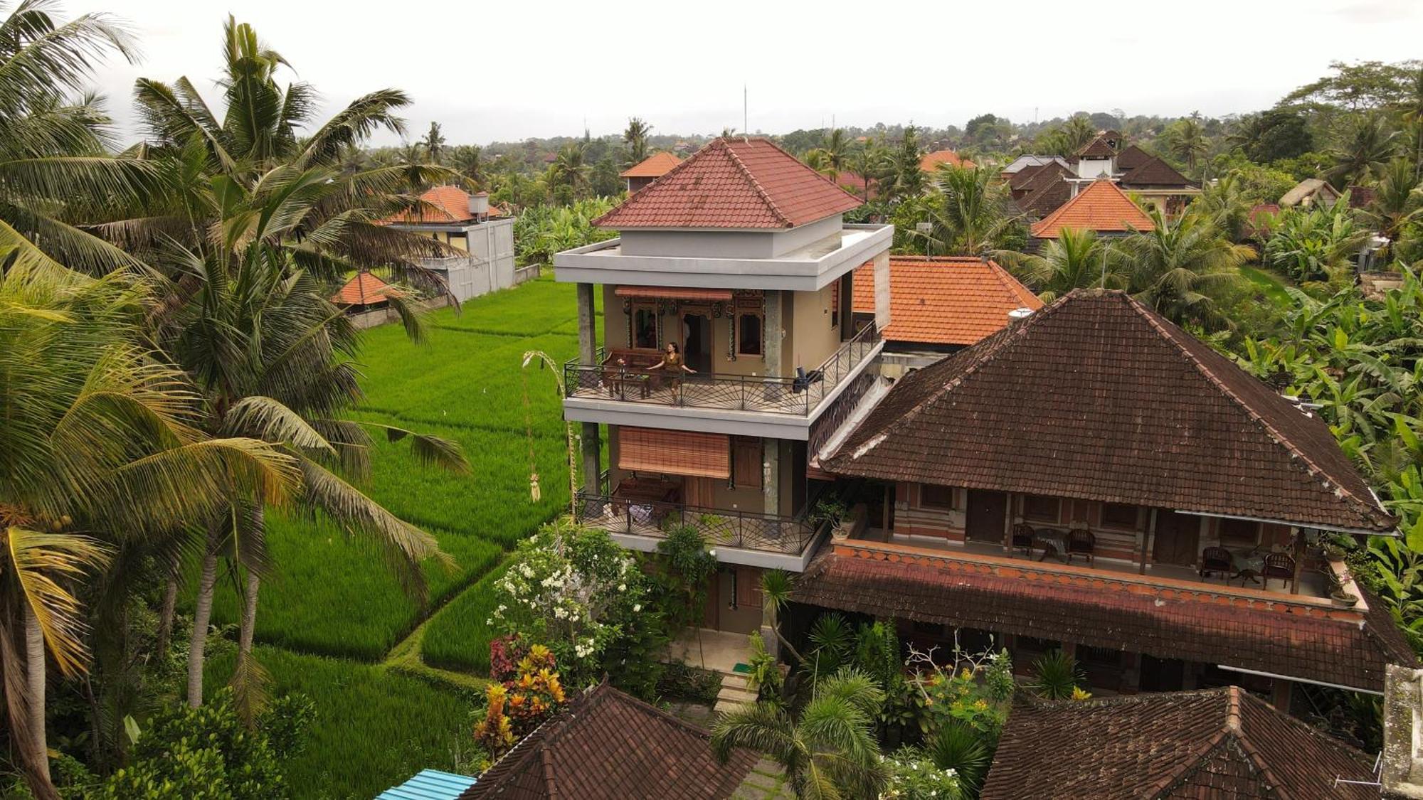 Nirwa 1 Ubud Guesthouse Buitenkant foto
