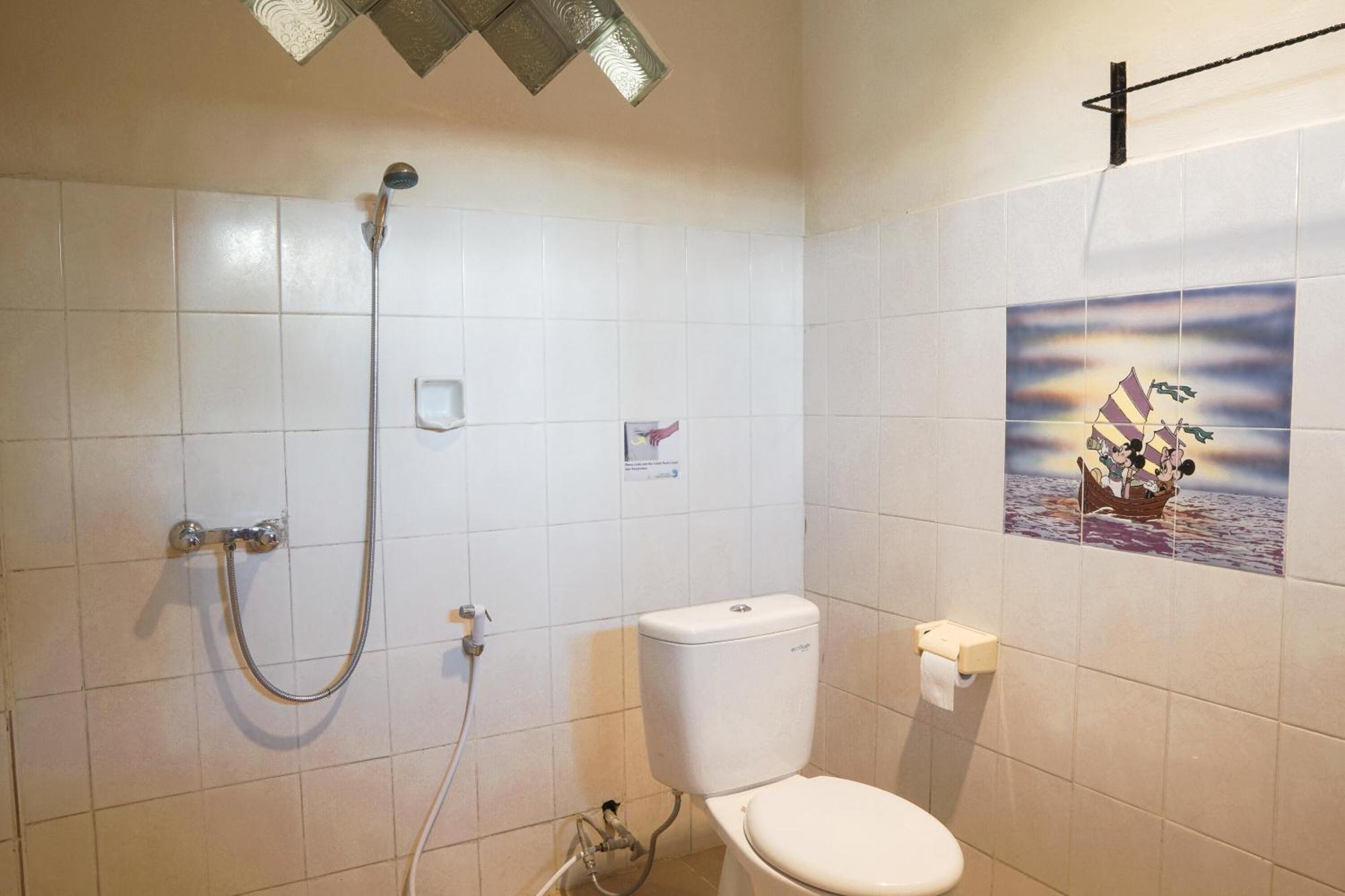 Nirwa 1 Ubud Guesthouse Kamer foto