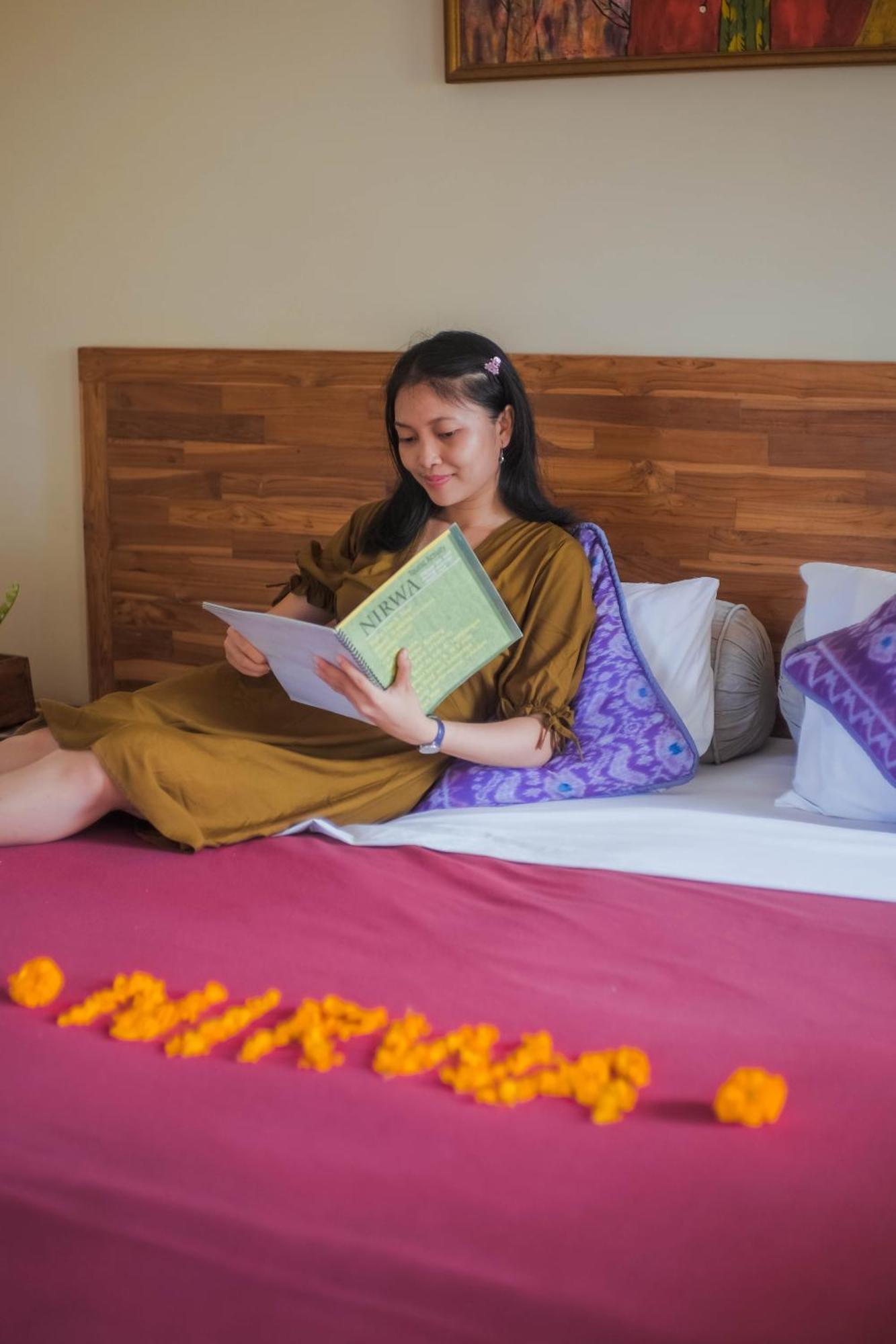 Nirwa 1 Ubud Guesthouse Kamer foto